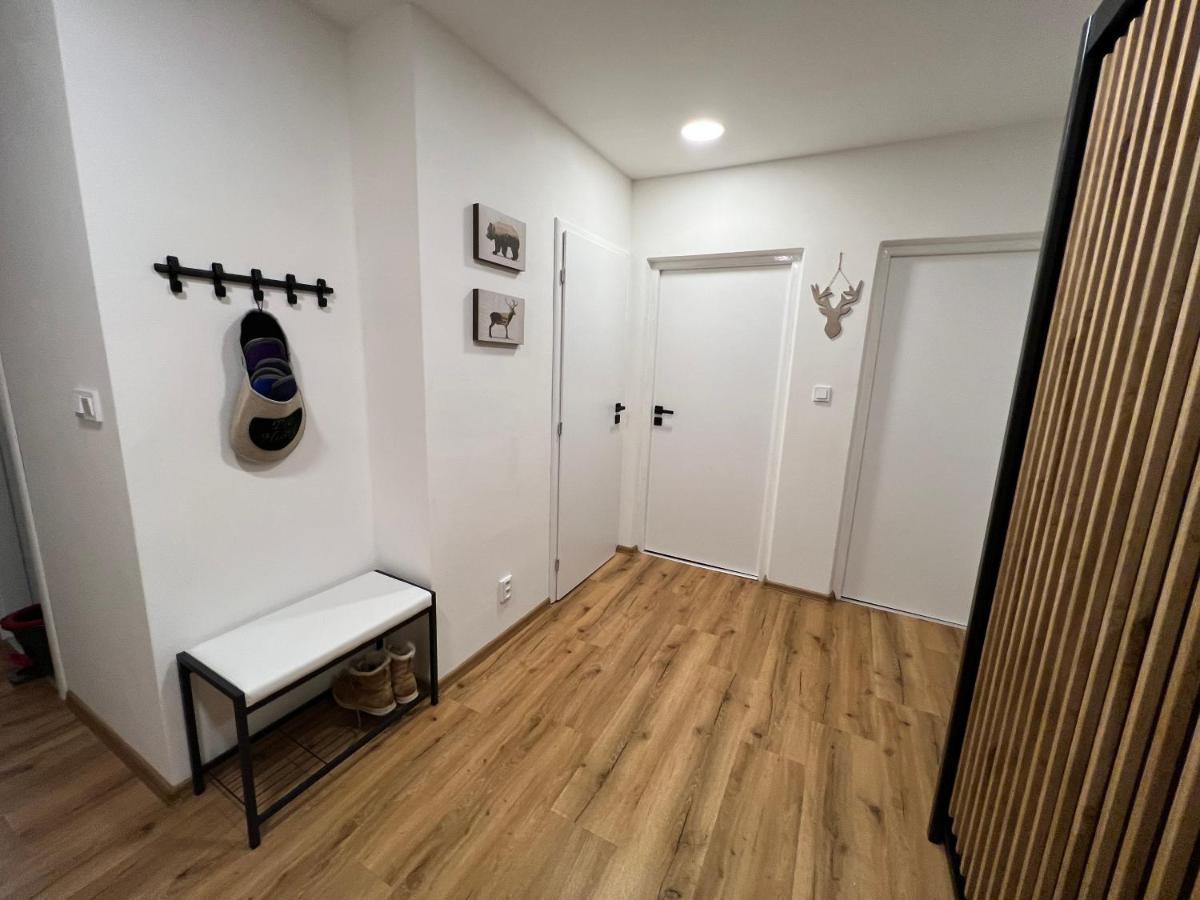 Apartman Visek ヤーヒモフ エクステリア 写真